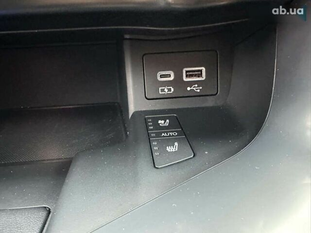 Лексус ЛХ, об'ємом двигуна 3.5 л та пробігом 88 тис. км за 124999 $, фото 14 на Automoto.ua