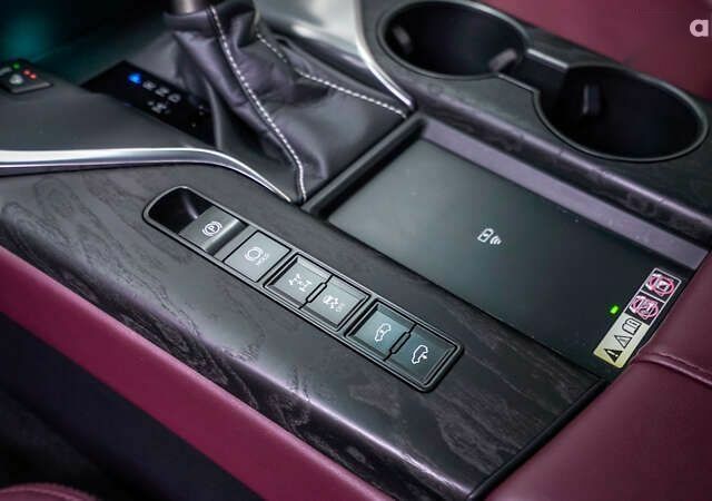 Лексус ЛХ, объемом двигателя 3.4 л и пробегом 42 тыс. км за 122018 $, фото 28 на Automoto.ua