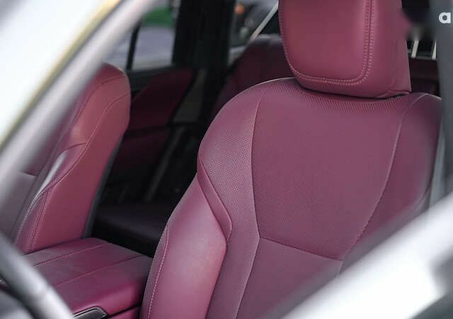 Лексус ЛХ, объемом двигателя 3.4 л и пробегом 137 тыс. км за 91749 $, фото 18 на Automoto.ua