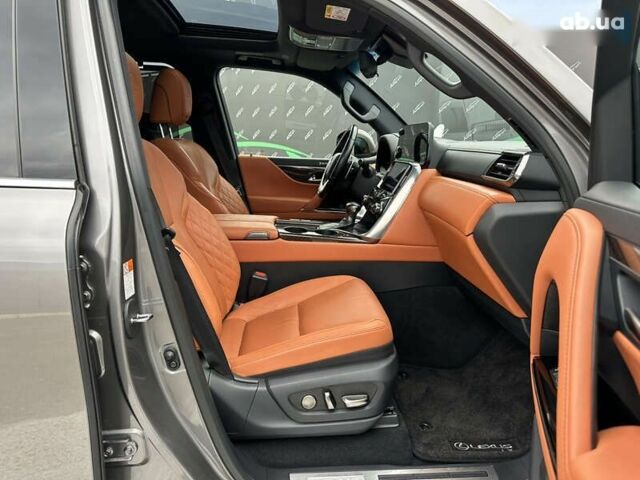 Лексус ЛХ, об'ємом двигуна 3.5 л та пробігом 88 тис. км за 124999 $, фото 26 на Automoto.ua