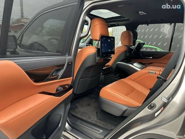 Лексус ЛХ, об'ємом двигуна 3.5 л та пробігом 88 тис. км за 124999 $, фото 19 на Automoto.ua
