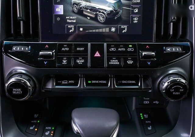 Лексус ЛХ, объемом двигателя 3.4 л и пробегом 42 тыс. км за 122018 $, фото 26 на Automoto.ua
