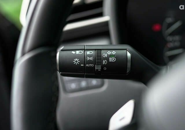 Лексус ЛХ, объемом двигателя 3.5 л и пробегом 29 тыс. км за 130020 $, фото 24 на Automoto.ua