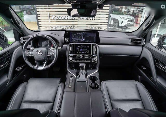 Лексус ЛХ, объемом двигателя 3.4 л и пробегом 42 тыс. км за 117018 $, фото 7 на Automoto.ua