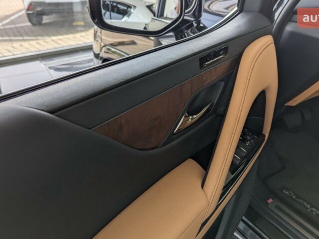 Лексус ЛХ, объемом двигателя 3.35 л и пробегом 0 тыс. км за 134840 $, фото 16 на Automoto.ua