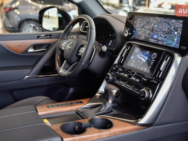Лексус ЛХ, объемом двигателя 3.35 л и пробегом 0 тыс. км за 135387 $, фото 3 на Automoto.ua