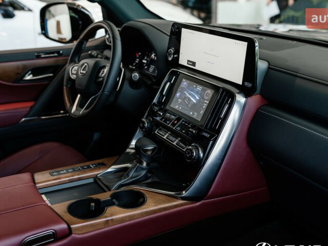 Лексус ЛХ, об'ємом двигуна 3.35 л та пробігом 0 тис. км за 134125 $, фото 6 на Automoto.ua