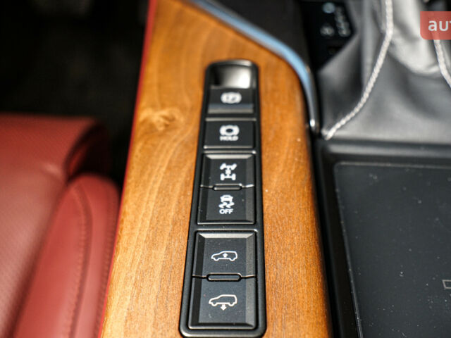 Лексус ЛХ, объемом двигателя 3.35 л и пробегом 0 тыс. км за 134840 $, фото 20 на Automoto.ua