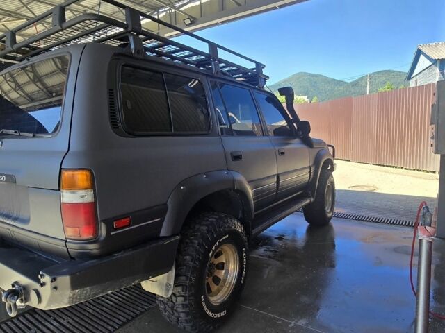 Сірий Лексус ЛХ, об'ємом двигуна 4 л та пробігом 70 тис. км за 21000 $, фото 3 на Automoto.ua