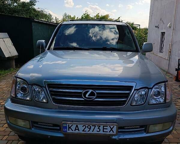 Сірий Лексус ЛХ, об'ємом двигуна 4.66 л та пробігом 245 тис. км за 13000 $, фото 6 на Automoto.ua