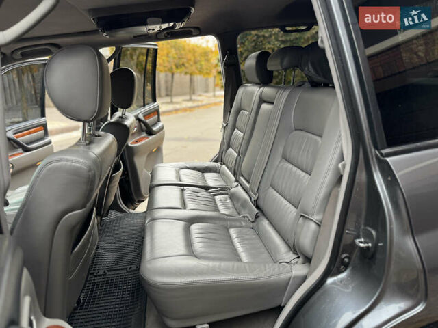 Сірий Лексус ЛХ, об'ємом двигуна 4.66 л та пробігом 220 тис. км за 11000 $, фото 36 на Automoto.ua