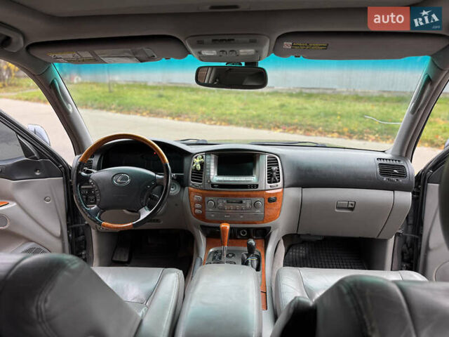 Сірий Лексус ЛХ, об'ємом двигуна 4.66 л та пробігом 220 тис. км за 11000 $, фото 31 на Automoto.ua