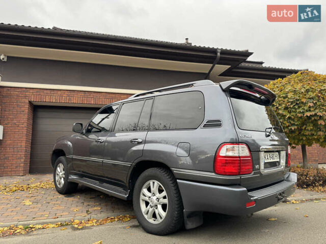 Сірий Лексус ЛХ, об'ємом двигуна 4.66 л та пробігом 220 тис. км за 11000 $, фото 3 на Automoto.ua