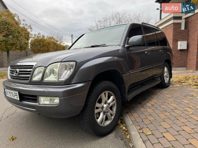Сірий Лексус ЛХ, об'ємом двигуна 4.66 л та пробігом 220 тис. км за 11000 $, фото 7 на Automoto.ua