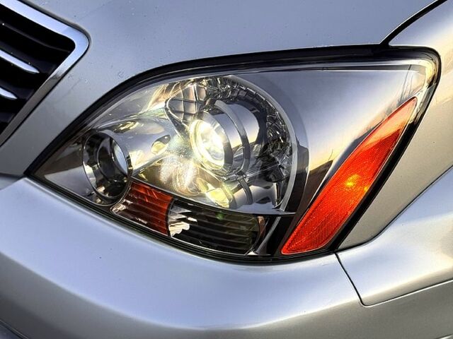 Серый Лексус ЛХ, объемом двигателя 4.7 л и пробегом 217 тыс. км за 14200 $, фото 7 на Automoto.ua