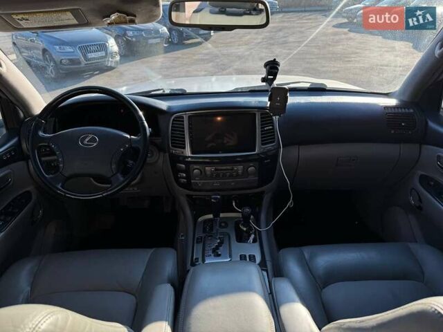 Сірий Лексус ЛХ, об'ємом двигуна 4.66 л та пробігом 227 тис. км за 15200 $, фото 33 на Automoto.ua