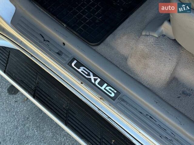 Сірий Лексус ЛХ, об'ємом двигуна 4.66 л та пробігом 227 тис. км за 15200 $, фото 20 на Automoto.ua