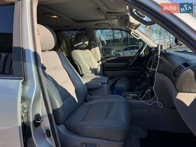 Сірий Лексус ЛХ, об'ємом двигуна 4.66 л та пробігом 227 тис. км за 15200 $, фото 40 на Automoto.ua