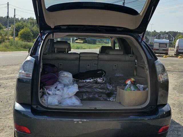 Лексус ЛХ 2006 у Києві на Automoto.ua Сірий Лексус ЛХ, об'ємом двигуна 3.3 л та пробігом 252 тис. км за 10200 $, фото 5 на Automoto.ua