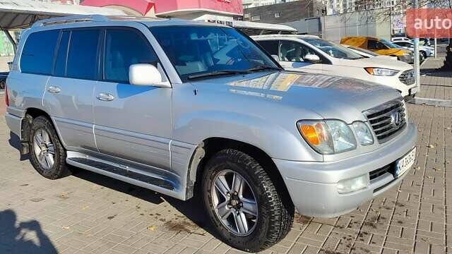 Серый Лексус ЛХ, объемом двигателя 4.67 л и пробегом 258 тыс. км за 19000 $, фото 9 на Automoto.ua