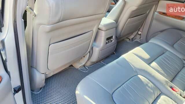 Серый Лексус ЛХ, объемом двигателя 4.67 л и пробегом 258 тыс. км за 19000 $, фото 59 на Automoto.ua