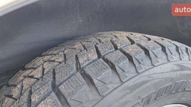 Серый Лексус ЛХ, объемом двигателя 4.67 л и пробегом 258 тыс. км за 19000 $, фото 16 на Automoto.ua