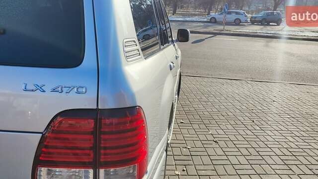 Серый Лексус ЛХ, объемом двигателя 4.67 л и пробегом 258 тыс. км за 19000 $, фото 6 на Automoto.ua