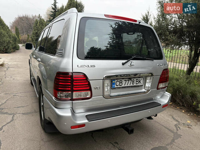 Серый Лексус ЛХ, объемом двигателя 4.7 л и пробегом 306 тыс. км за 14500 $, фото 9 на Automoto.ua