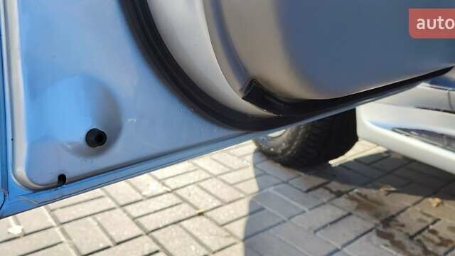 Серый Лексус ЛХ, объемом двигателя 4.67 л и пробегом 258 тыс. км за 19000 $, фото 36 на Automoto.ua