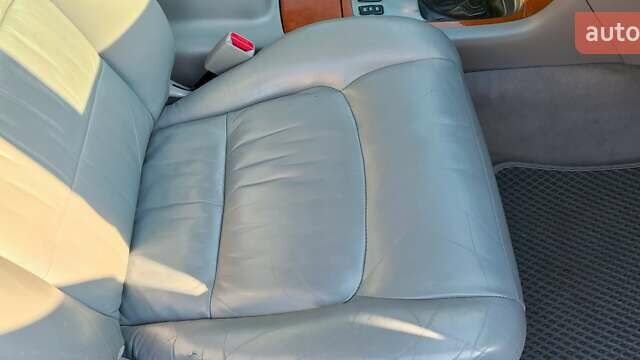 Серый Лексус ЛХ, объемом двигателя 4.67 л и пробегом 258 тыс. км за 19000 $, фото 47 на Automoto.ua