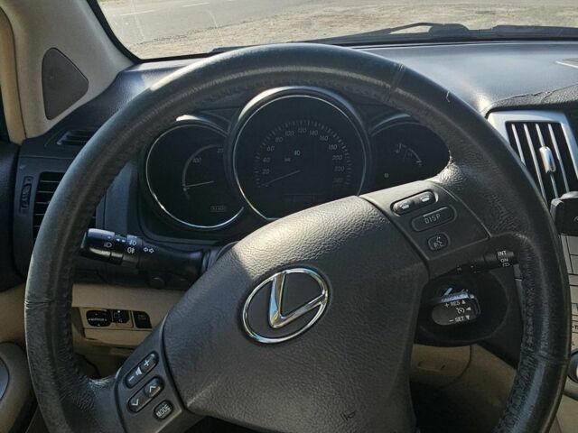 Лексус ЛХ 2006 у Києві на Automoto.ua Сірий Лексус ЛХ, об'ємом двигуна 3.3 л та пробігом 252 тис. км за 10200 $, фото 1 на Automoto.ua