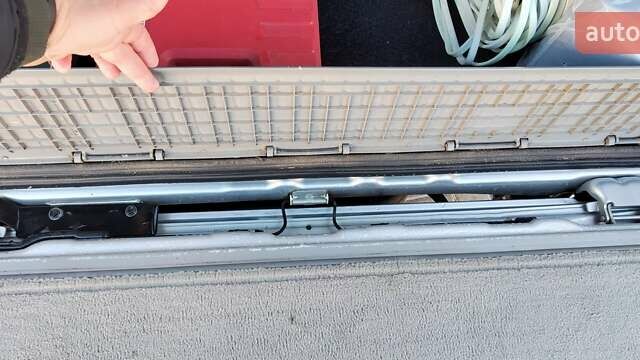 Серый Лексус ЛХ, объемом двигателя 4.67 л и пробегом 258 тыс. км за 19000 $, фото 65 на Automoto.ua