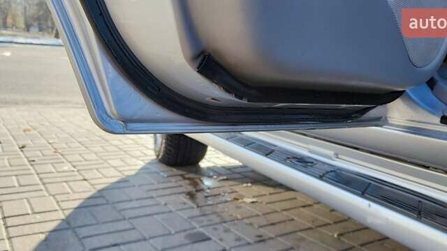 Серый Лексус ЛХ, объемом двигателя 4.67 л и пробегом 258 тыс. км за 19000 $, фото 57 на Automoto.ua