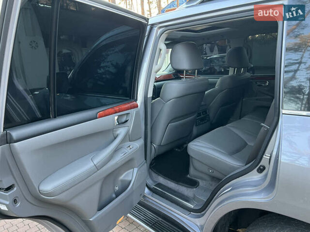 Сірий Лексус ЛХ, об'ємом двигуна 5.7 л та пробігом 285 тис. км за 26700 $, фото 75 на Automoto.ua