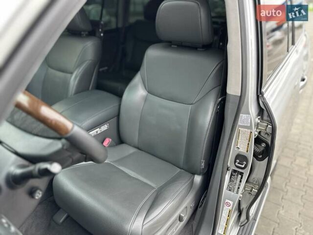 Серый Лексус ЛХ, объемом двигателя 5.66 л и пробегом 255 тыс. км за 24900 $, фото 39 на Automoto.ua