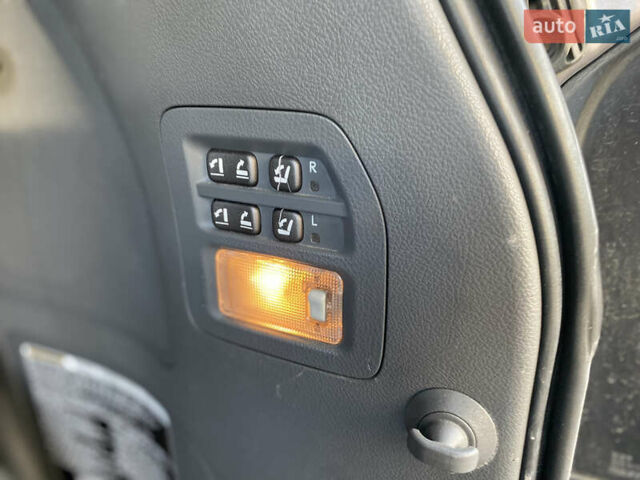 Сірий Лексус ЛХ, об'ємом двигуна 5.66 л та пробігом 295 тис. км за 20999 $, фото 17 на Automoto.ua