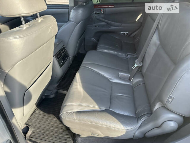 Серый Лексус ЛХ, объемом двигателя 5.66 л и пробегом 243 тыс. км за 25800 $, фото 52 на Automoto.ua