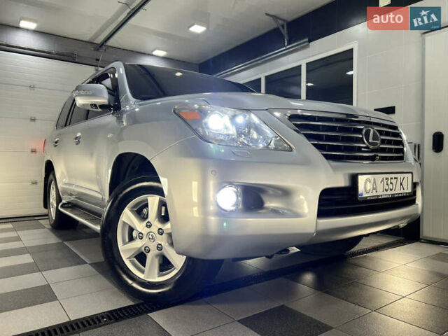 Серый Лексус ЛХ, объемом двигателя 5.66 л и пробегом 273 тыс. км за 24900 $, фото 30 на Automoto.ua