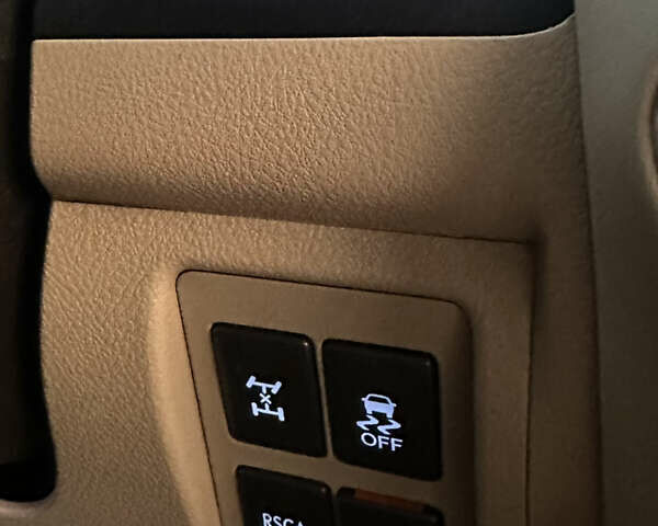 Сірий Лексус ЛХ, об'ємом двигуна 5.66 л та пробігом 262 тис. км за 22999 $, фото 38 на Automoto.ua