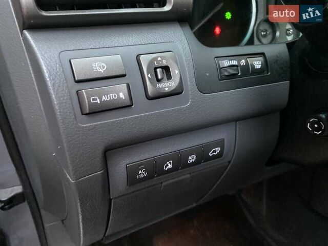 Сірий Лексус ЛХ, об'ємом двигуна 5.7 л та пробігом 295 тис. км за 21555 $, фото 23 на Automoto.ua