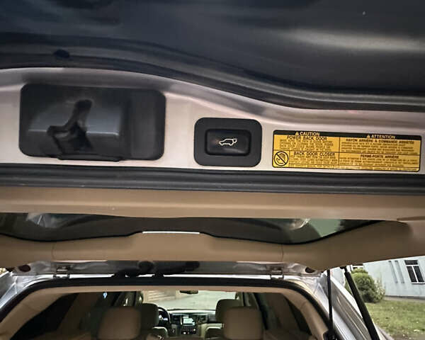 Сірий Лексус ЛХ, об'ємом двигуна 5.66 л та пробігом 262 тис. км за 22999 $, фото 47 на Automoto.ua