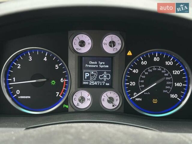 Серый Лексус ЛХ, объемом двигателя 5.66 л и пробегом 255 тыс. км за 24900 $, фото 47 на Automoto.ua