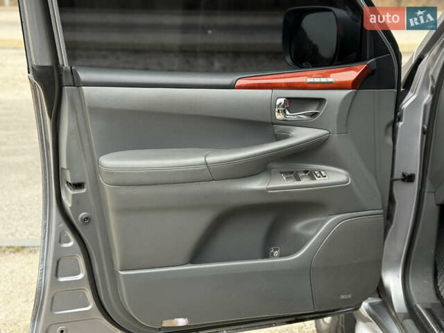 Сірий Лексус ЛХ, об'ємом двигуна 5.66 л та пробігом 246 тис. км за 24999 $, фото 15 на Automoto.ua