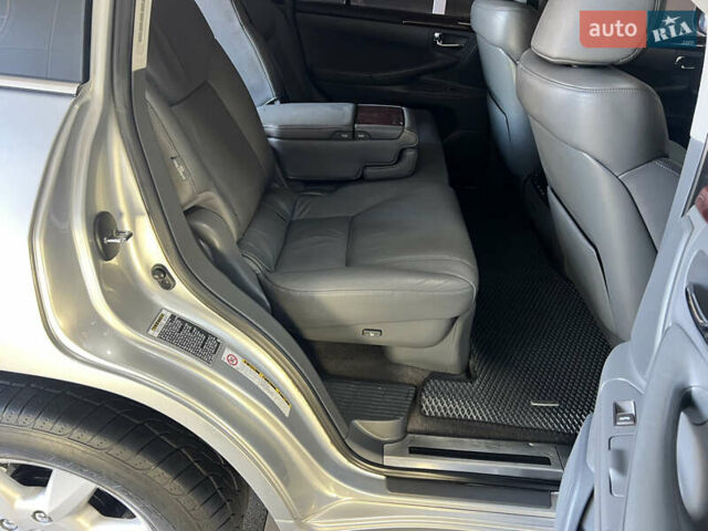 Серый Лексус ЛХ, объемом двигателя 5.66 л и пробегом 273 тыс. км за 24900 $, фото 81 на Automoto.ua