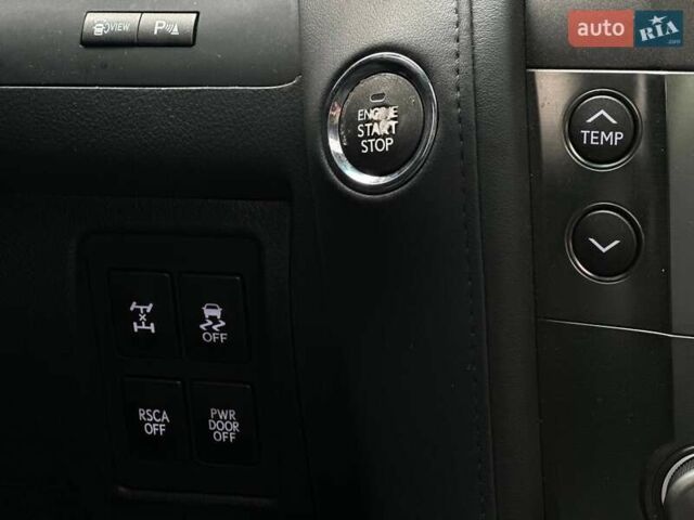 Серый Лексус ЛХ, объемом двигателя 5.66 л и пробегом 259 тыс. км за 21990 $, фото 28 на Automoto.ua