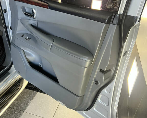 Серый Лексус ЛХ, объемом двигателя 5.66 л и пробегом 273 тыс. км за 24900 $, фото 96 на Automoto.ua