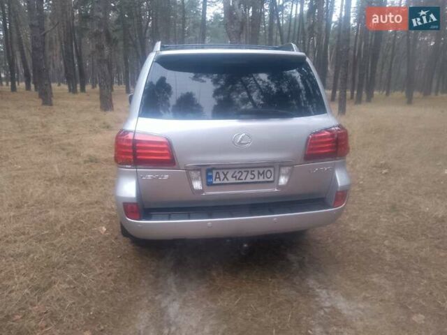 Сірий Лексус ЛХ, об'ємом двигуна 5.66 л та пробігом 360 тис. км за 21700 $, фото 14 на Automoto.ua