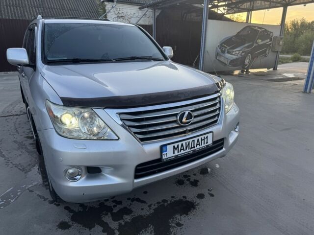 Серый Лексус ЛХ, объемом двигателя 5.7 л и пробегом 320 тыс. км за 22300 $, фото 7 на Automoto.ua