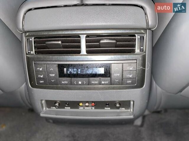 Сірий Лексус ЛХ, об'ємом двигуна 5.7 л та пробігом 295 тис. км за 21555 $, фото 30 на Automoto.ua