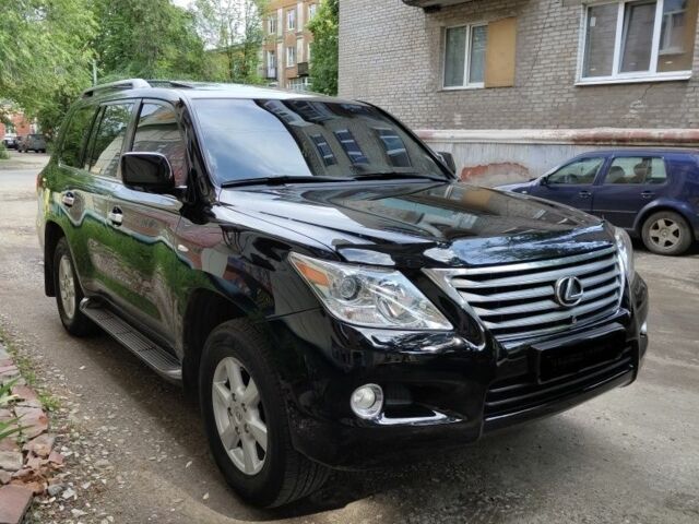 Сірий Лексус ЛХ, об'ємом двигуна 4.5 л та пробігом 327 тис. км за 22700 $, фото 1 на Automoto.ua